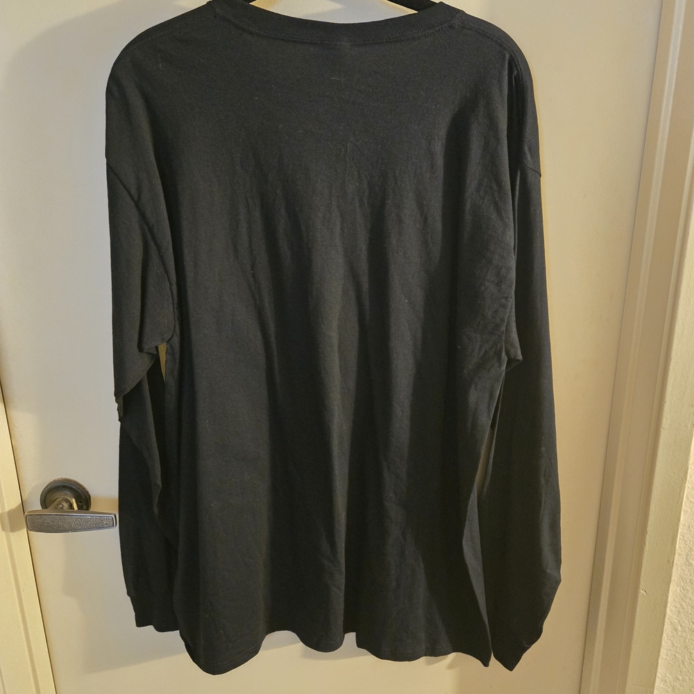 Fruit of the Loom Black Long Sleeve Tee Size Large with Leopard Design - Picture 4 of 5